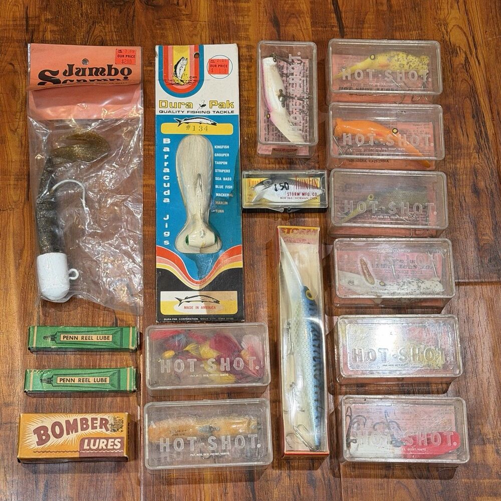 Lot of Vintage Fishing Jumbo Scampi Dura-Pak Storm Bomber Hot Shot Jigs & Lures